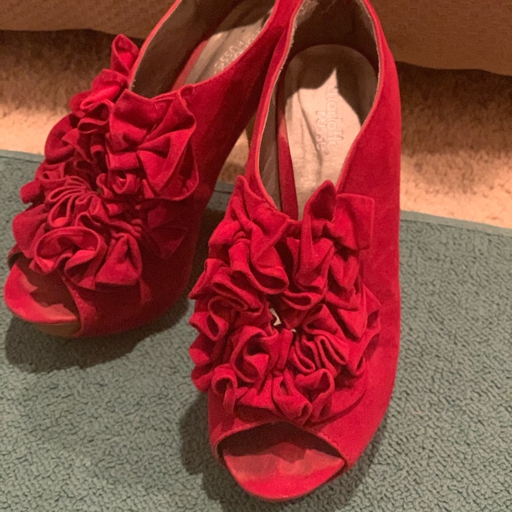 Red Ruffle Heels - Picture 2 of 2